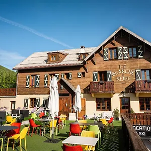 Le Blanche Neige Hotel